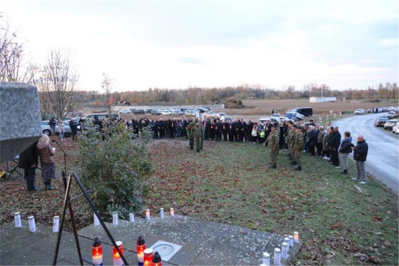 Hrvatska odaje počast žrtvama uoči Dana sjećanja