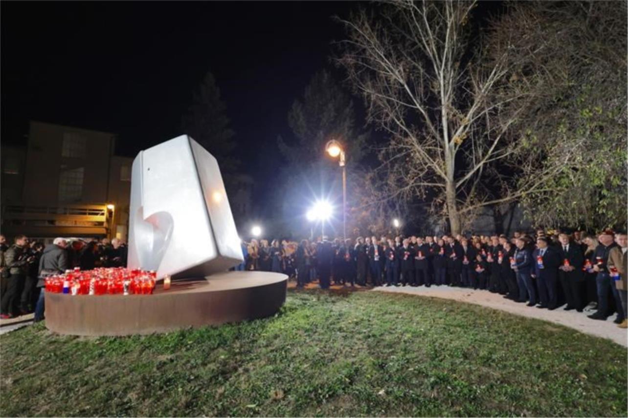 Hrvatska odaje počast žrtvama uoči Dana sjećanja