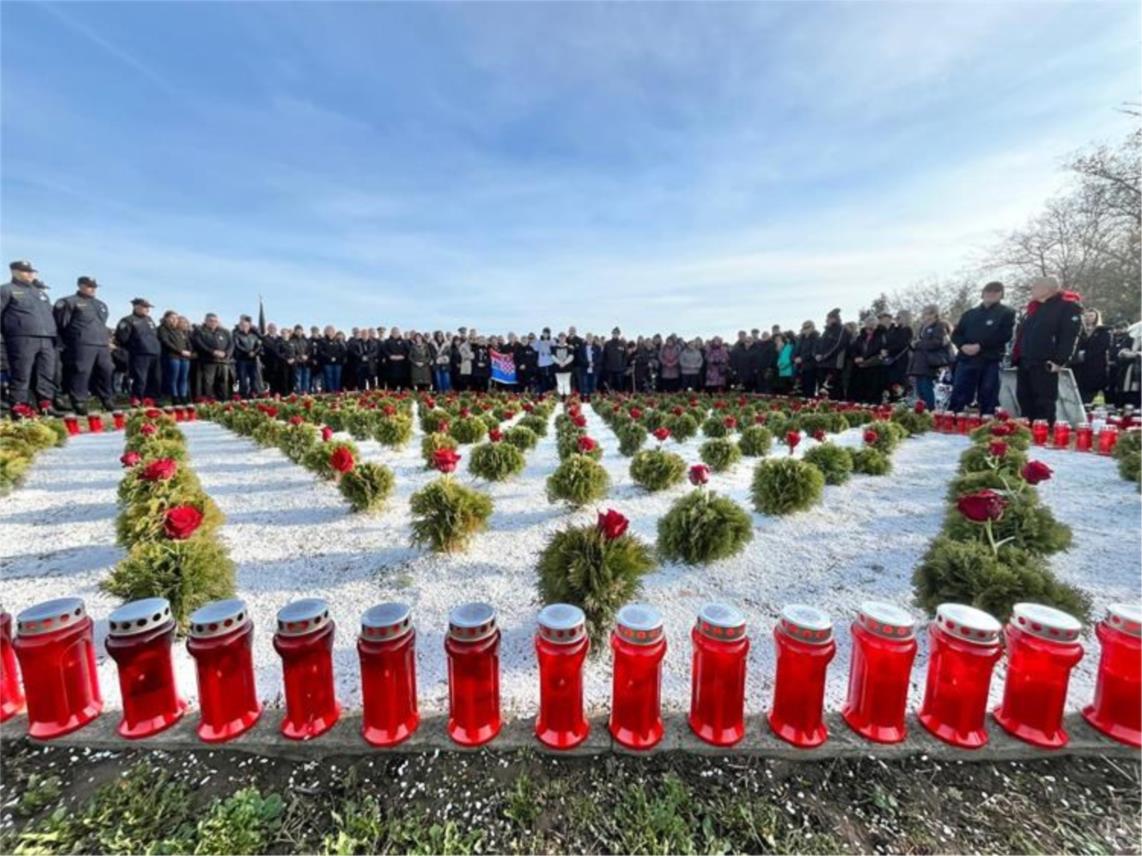 Odana počast žrtvama Veleprometa, Ovčare i Ernestinova