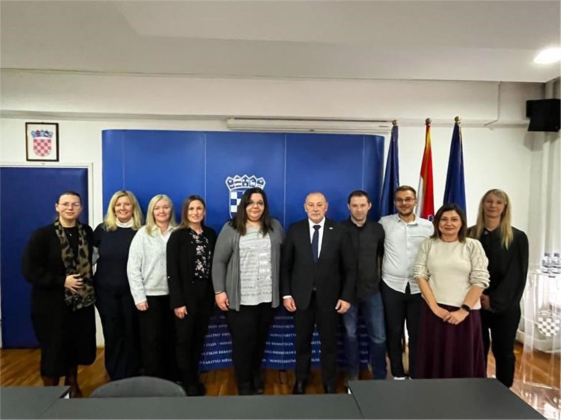 Ministar Medved susreo se s predstavnicima Udruge djece poginulih i nestalih branitelja