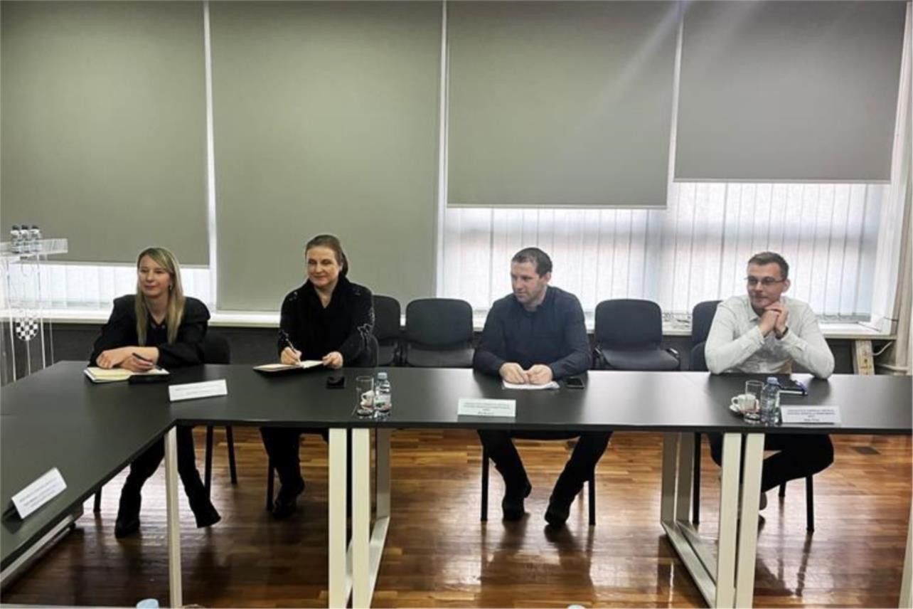 Ministar Medved susreo se s predstavnicima Udruge djece poginulih i nestalih branitelja