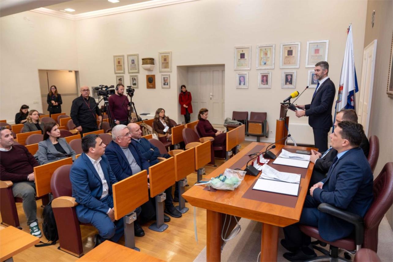 U Dubrovnik stiže dvanaest niskopodnih električnih autobusa