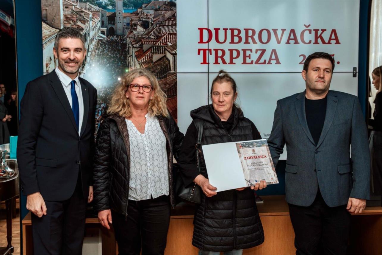 Zahvalnice za vrijednu donaciju Dubrovačke trpeze