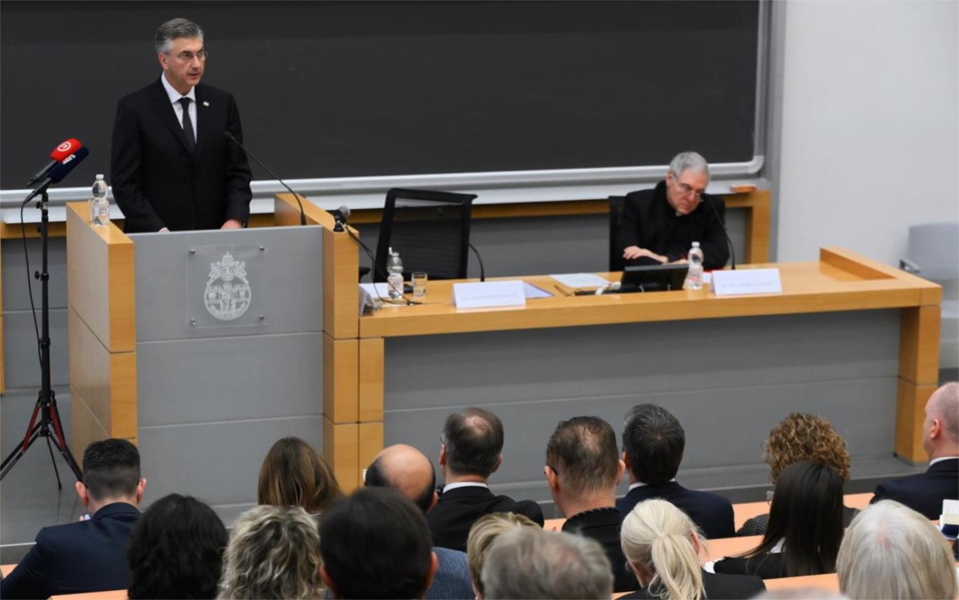 Glas Svetog Oca i diplomacija Svete Stolice nastavljaju nadahnjivati mir, pravdu i ljudsko dostojanstvo