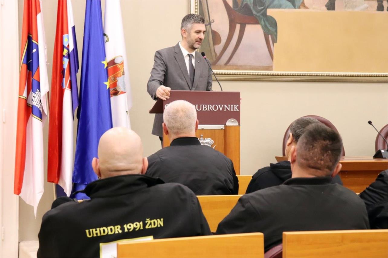 Gradonačelnik primio članove obitelji poginulih branitelja HOS-a