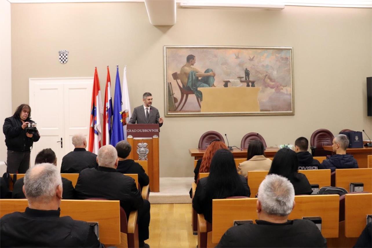 Gradonačelnik primio članove obitelji poginulih branitelja HOS-a