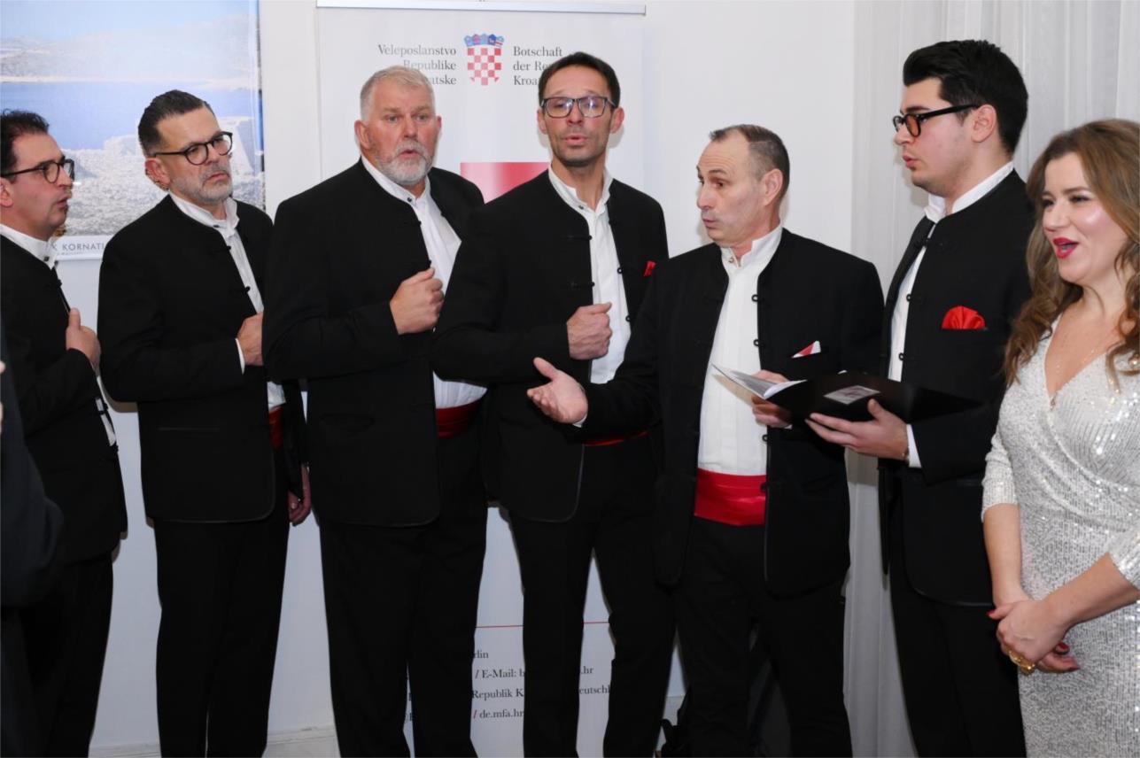 Hrvatska zajednica u Njemačkoj kao ključna poveznica