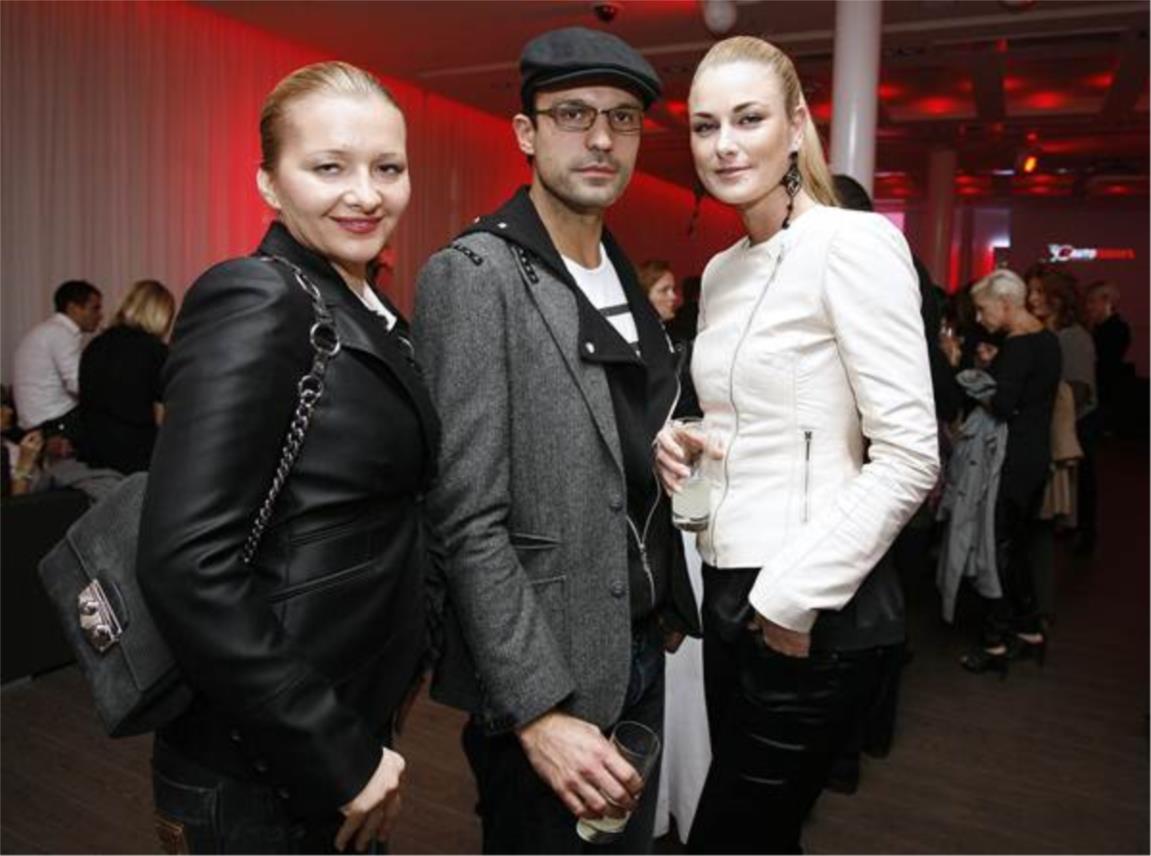 gloria_glam-041010.jpg