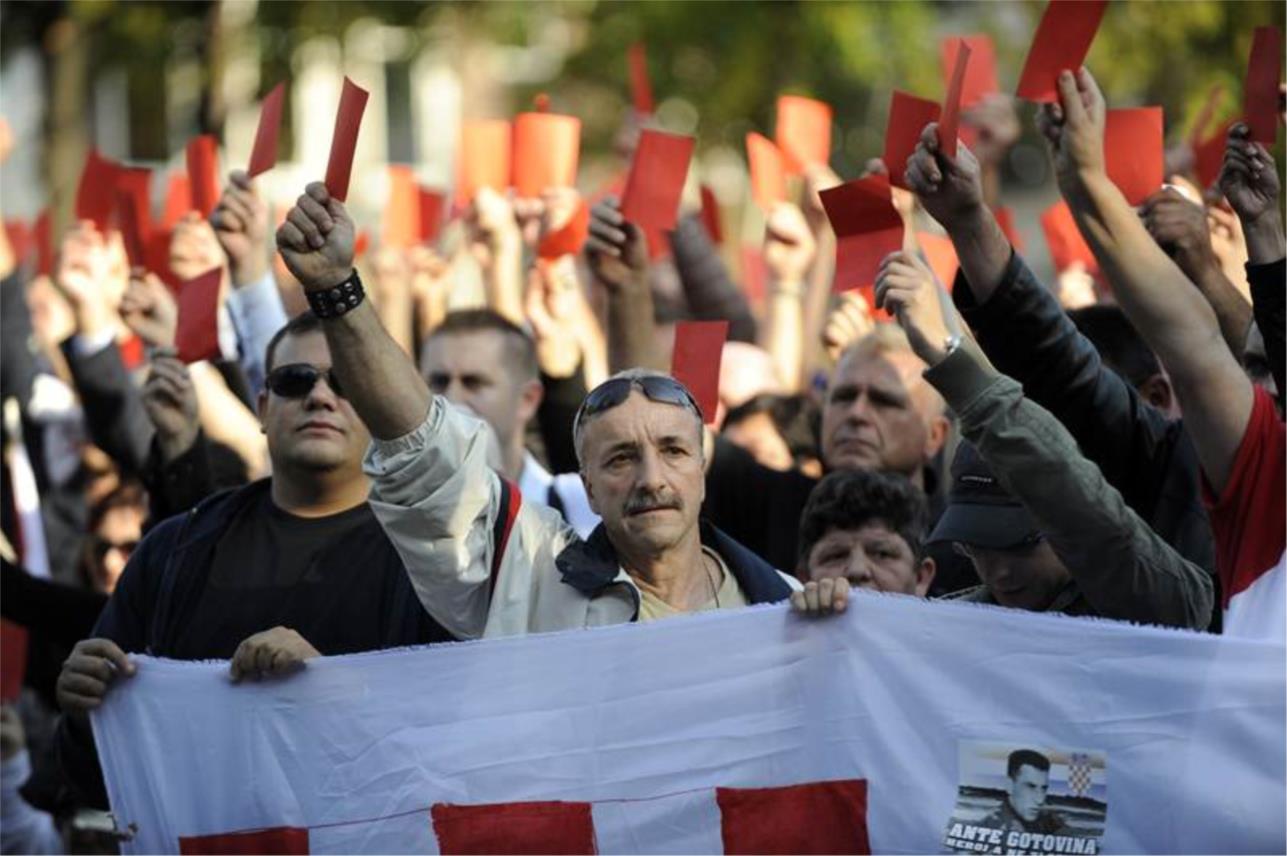 Crveni karton Haškom tribunalu