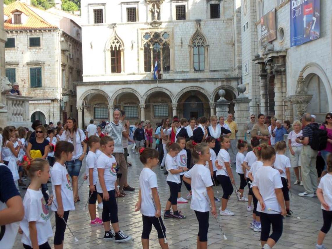 Mimohod - Stradun