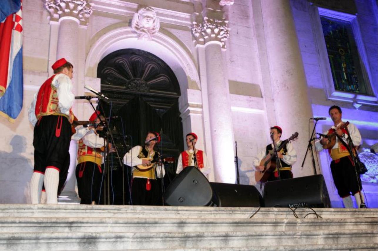 Koncert klapa_Stradun
