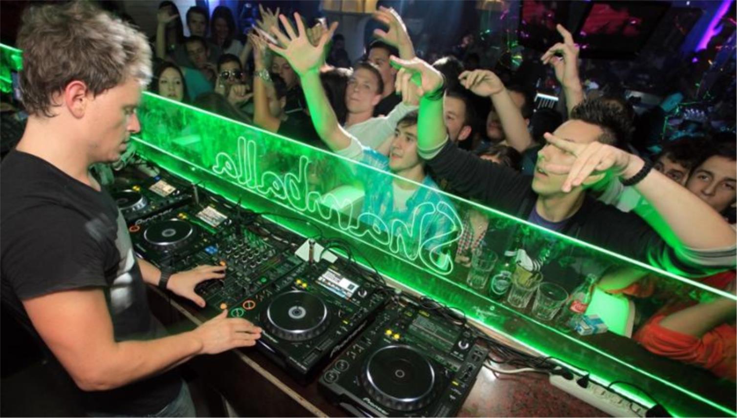 Fedde le Grand raspalio je zagrebačku Shamballu