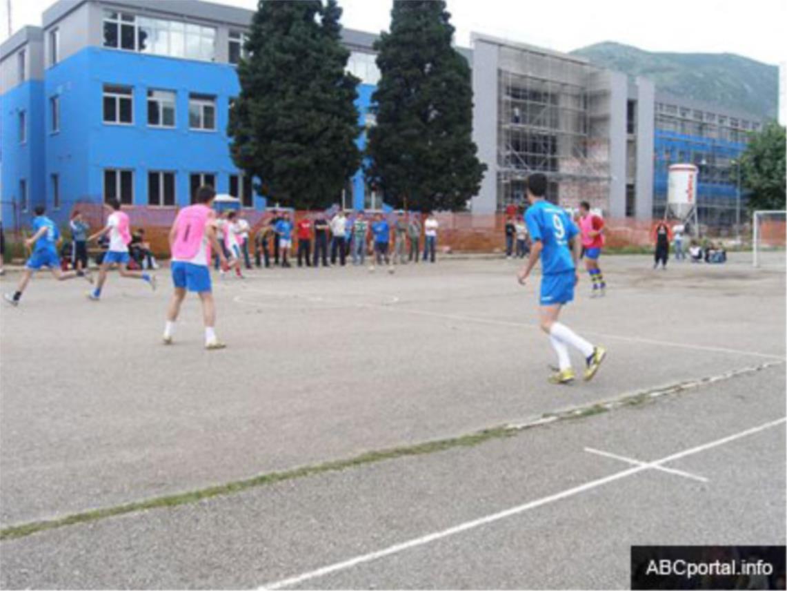 20100508-studenti-mostar.jpg