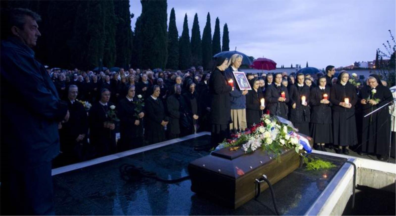 Pogreb časne sestre Lukrecije Mamić 05122011