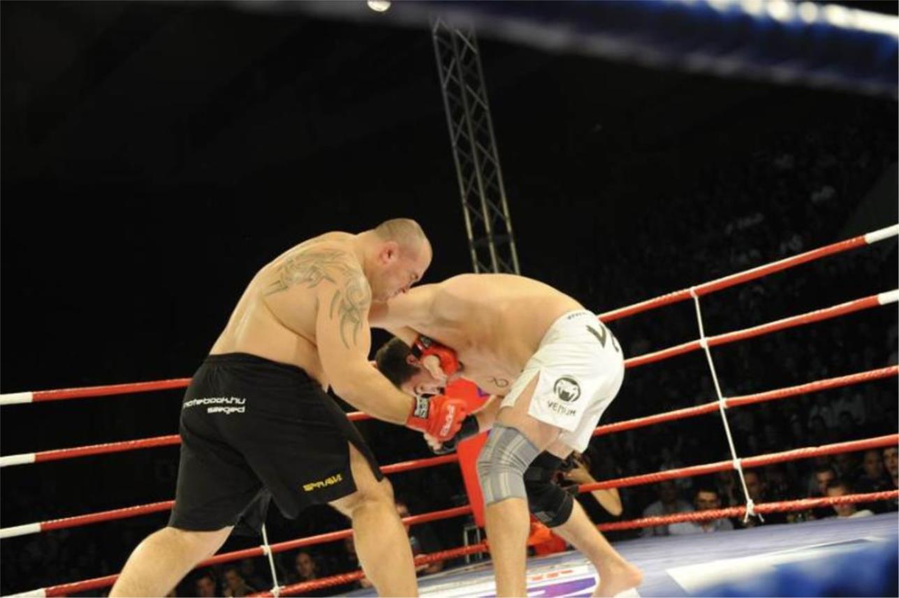 noć gladijatora perak
