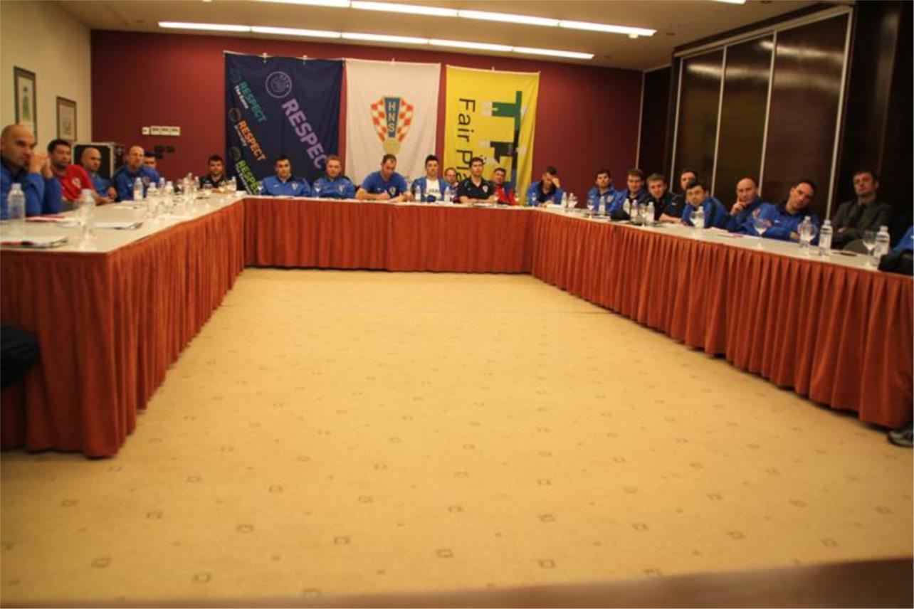 Škole za UEFA-PRO trenere