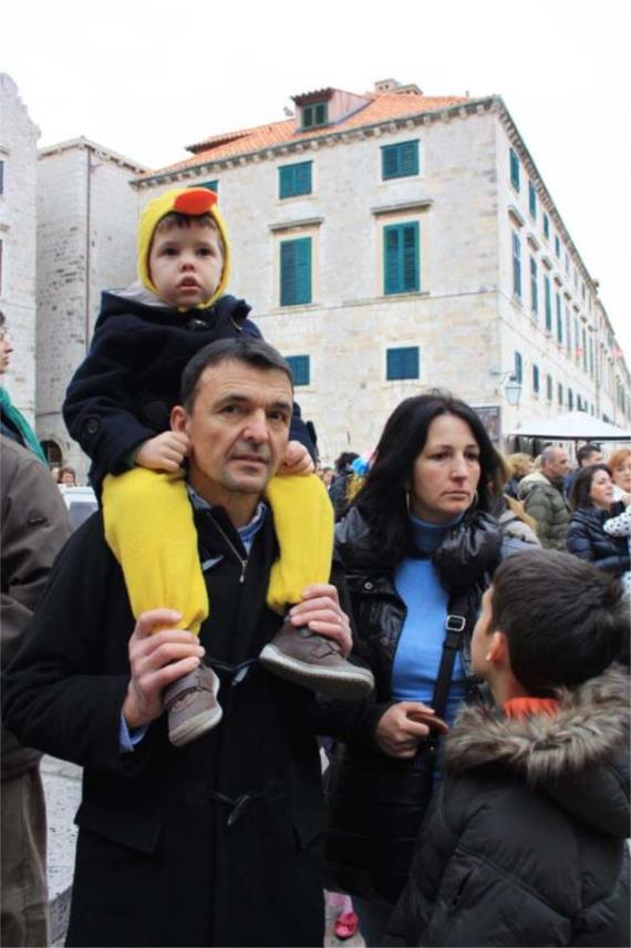 Dječje maškare na Stradunu