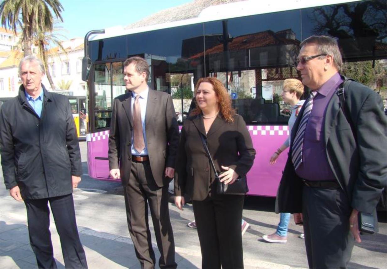 Novi autobus