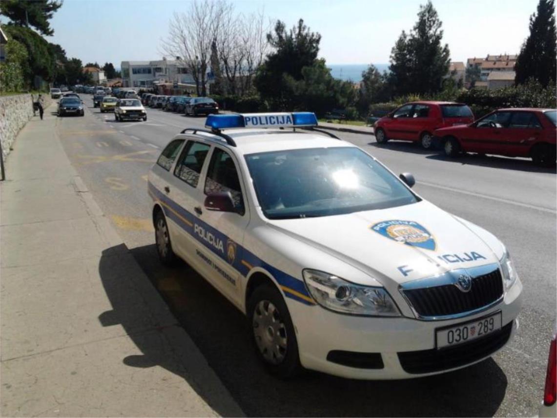 Policija