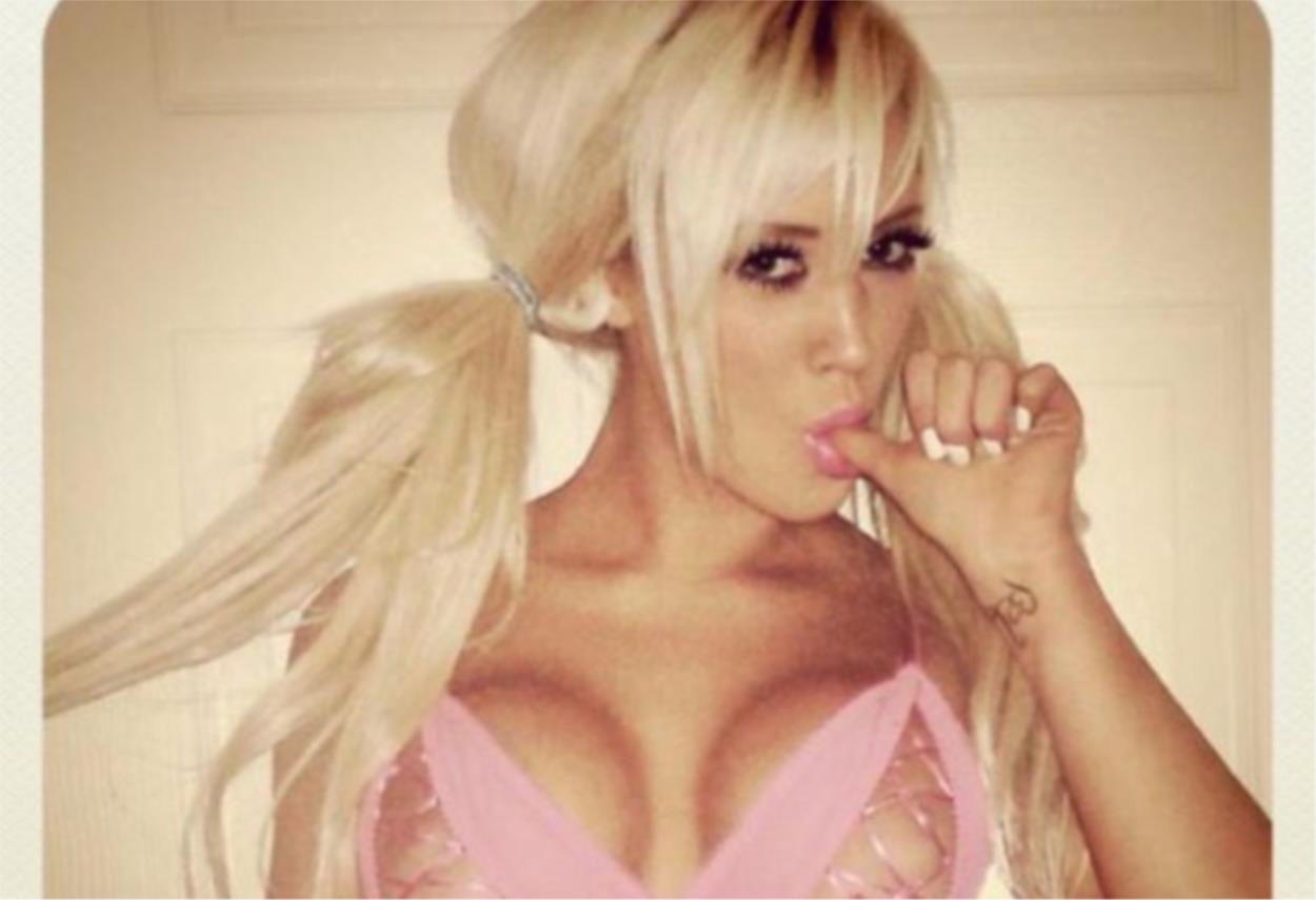 BARBIE GIRL