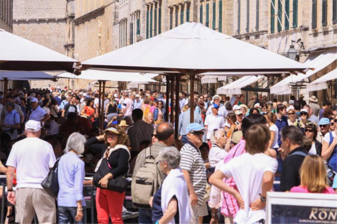 Policija regulirala promet u Dubrovniku