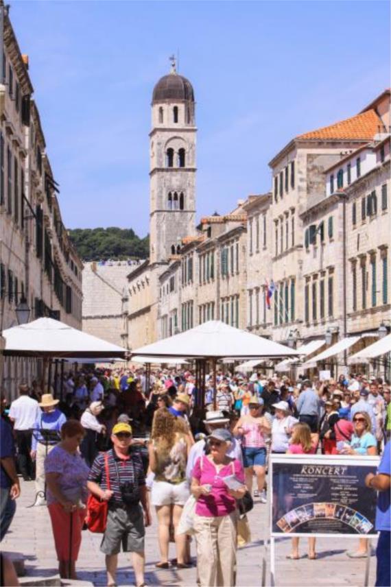 Policija regulirala promet u Dubrovniku