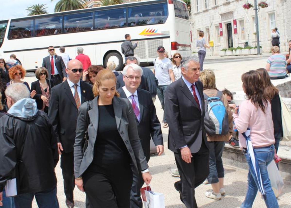 Josipović s  rektorom Milkovićem  u kampusu