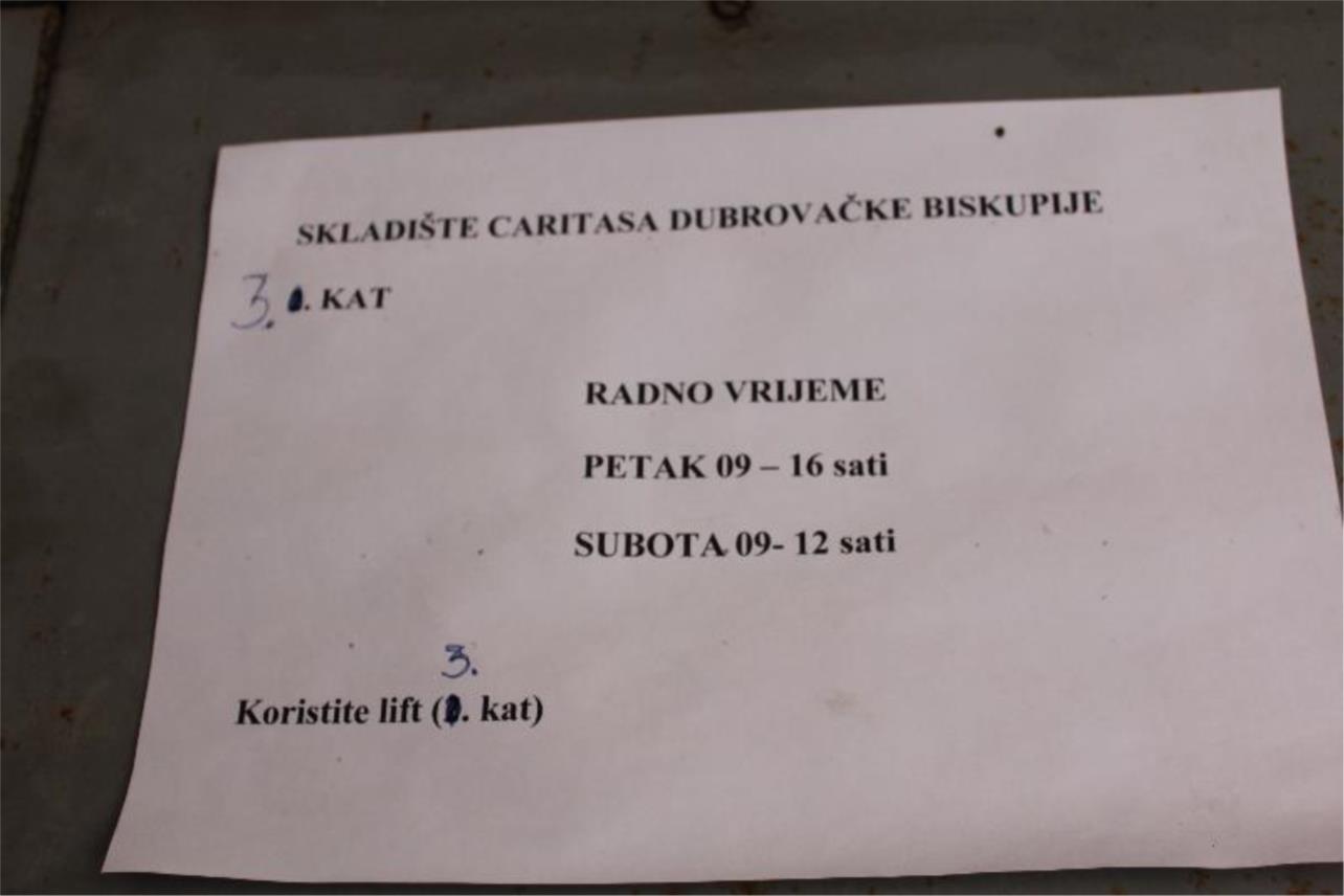 Beskućnik_kolodvor