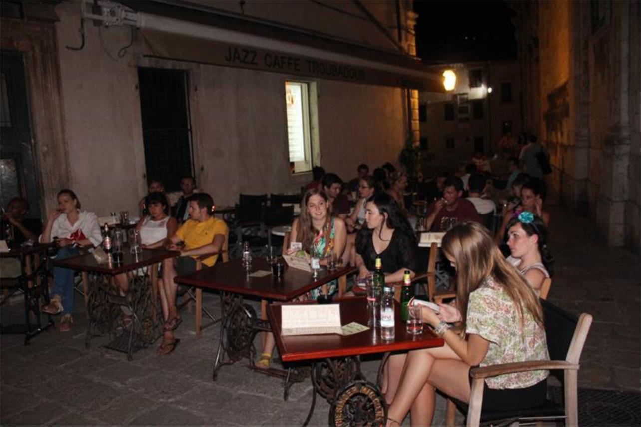 Stradun nocni zivot