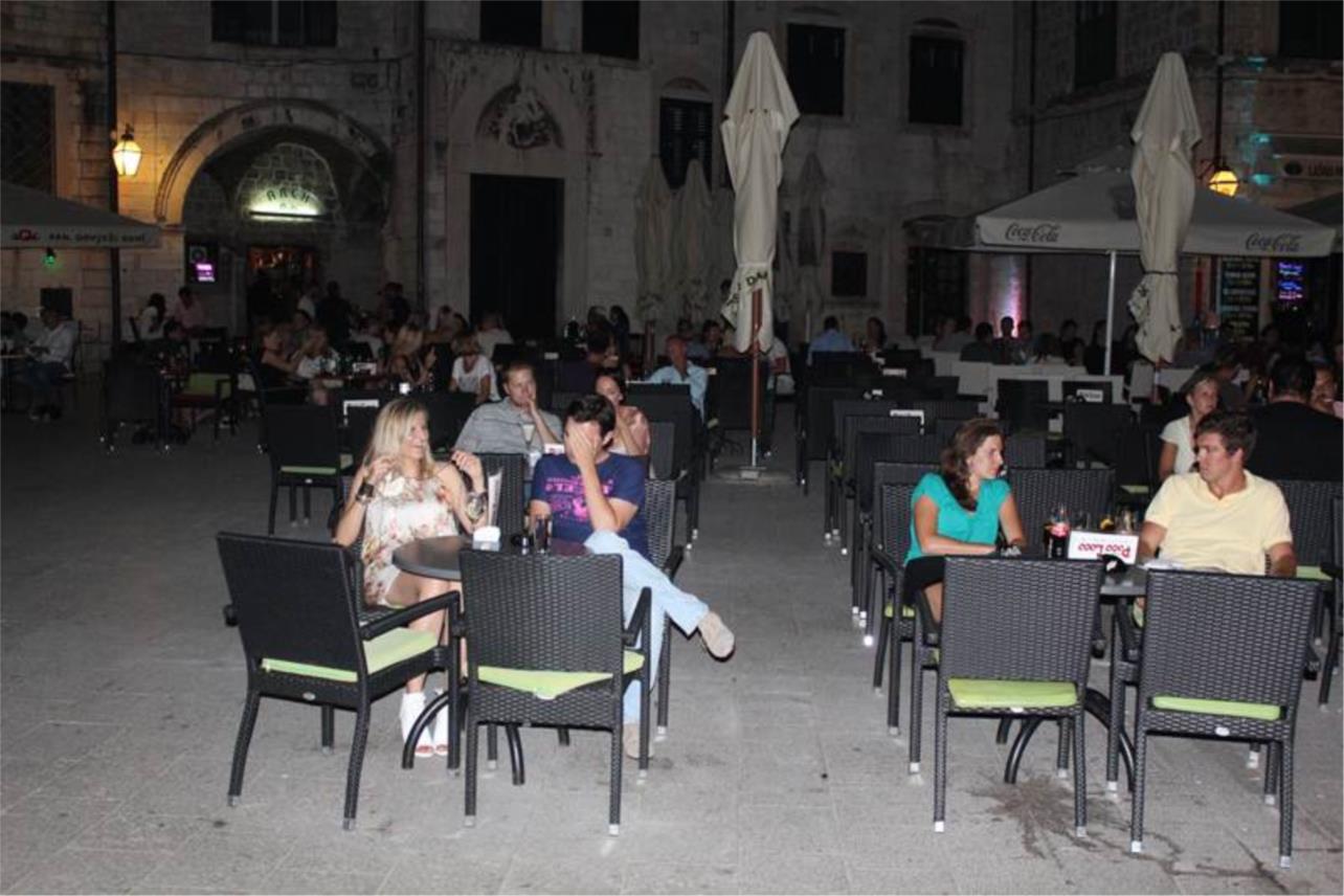 Stradun nocni zivot