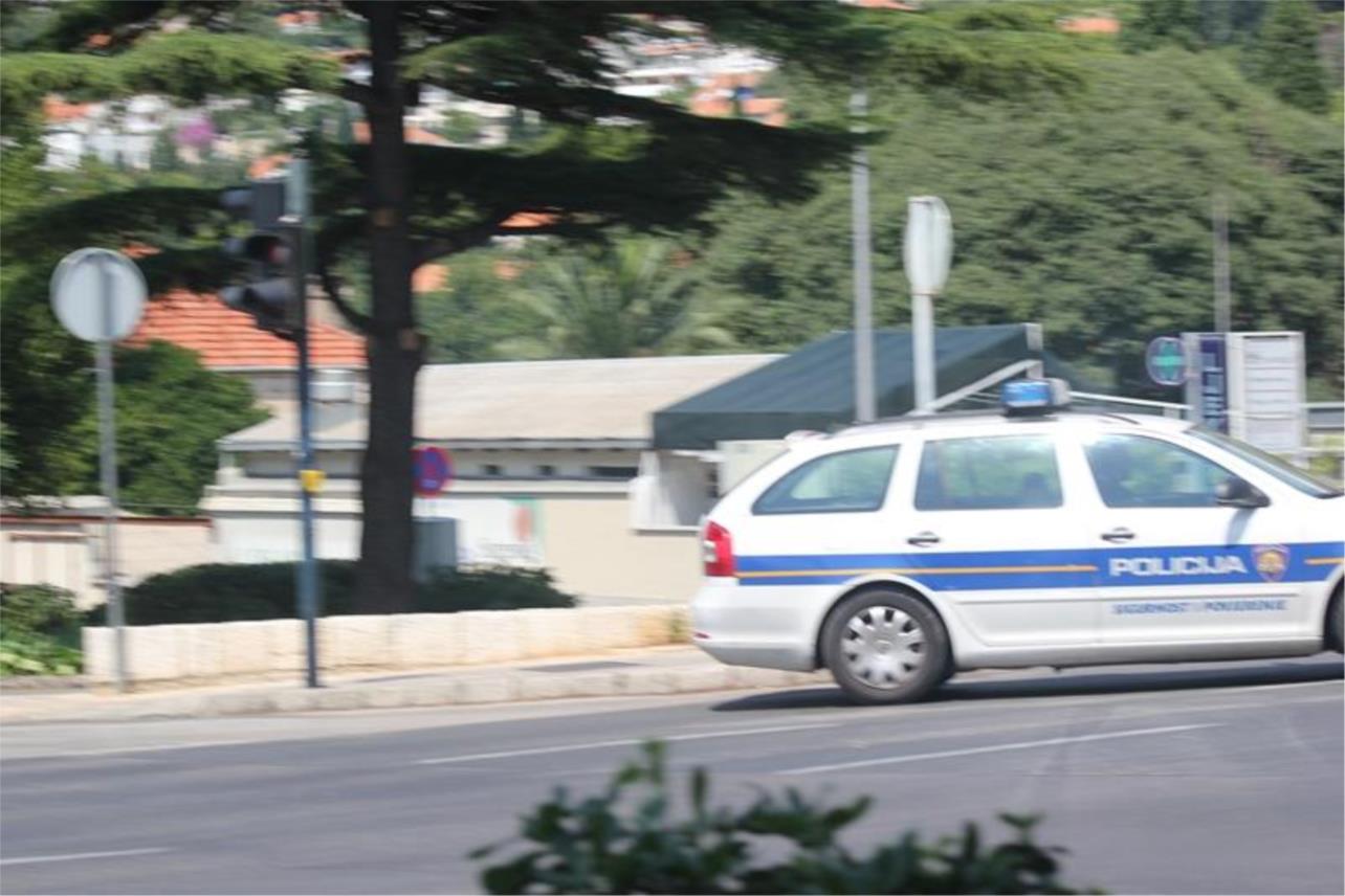 Prometni prekršaji kod Doma zdravlja 0