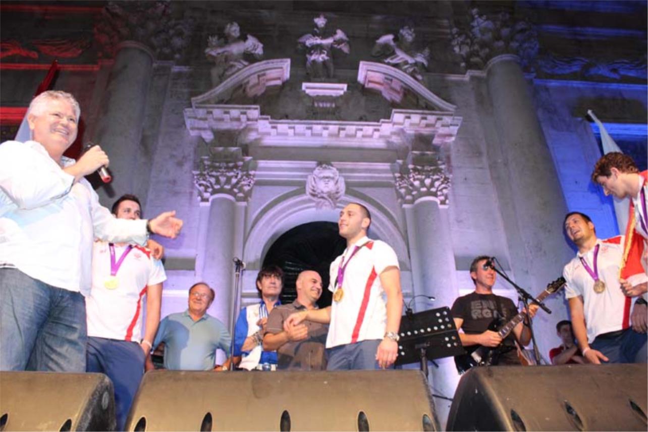 Doček vaterpolistaa