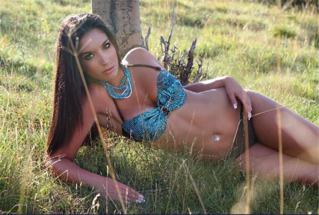 Ivona Zupet  0
