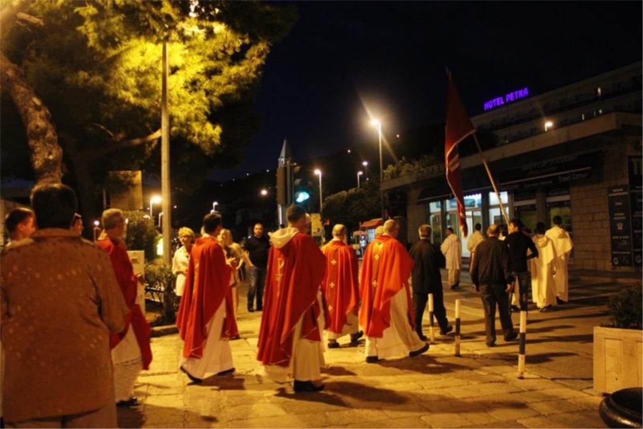 Procesija 0