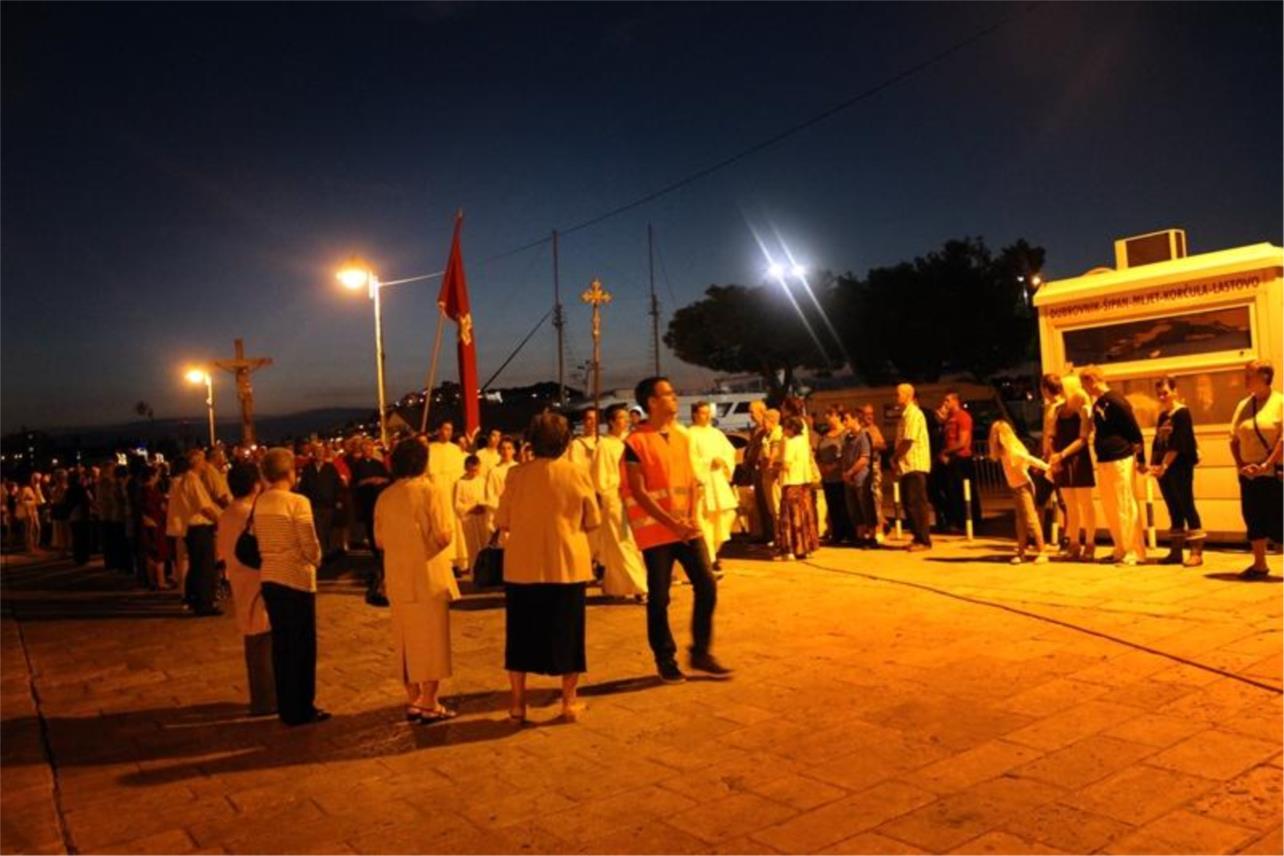Procesija 0