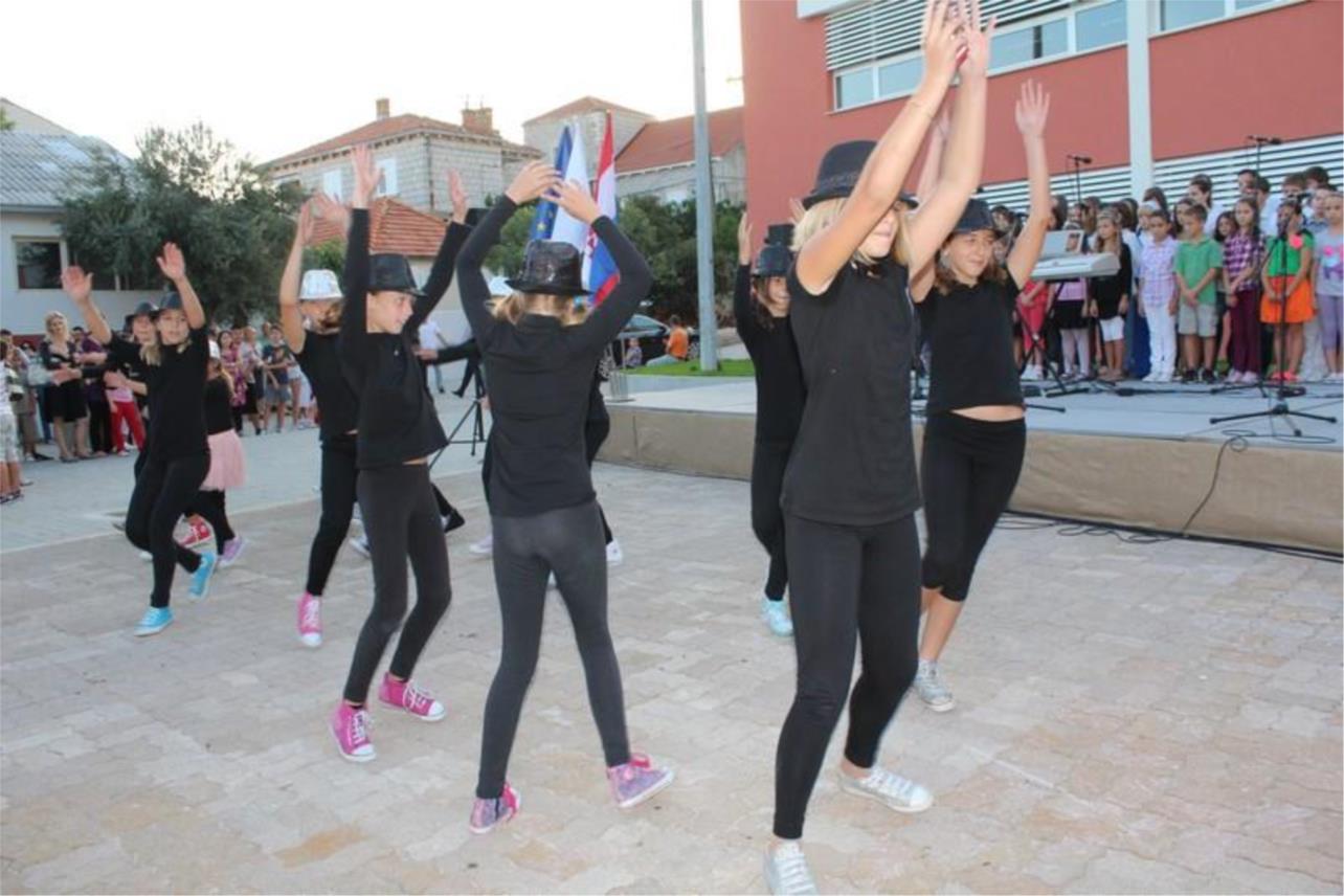 Ministar Jovanović u obilasku OŠ Marina Držića 0