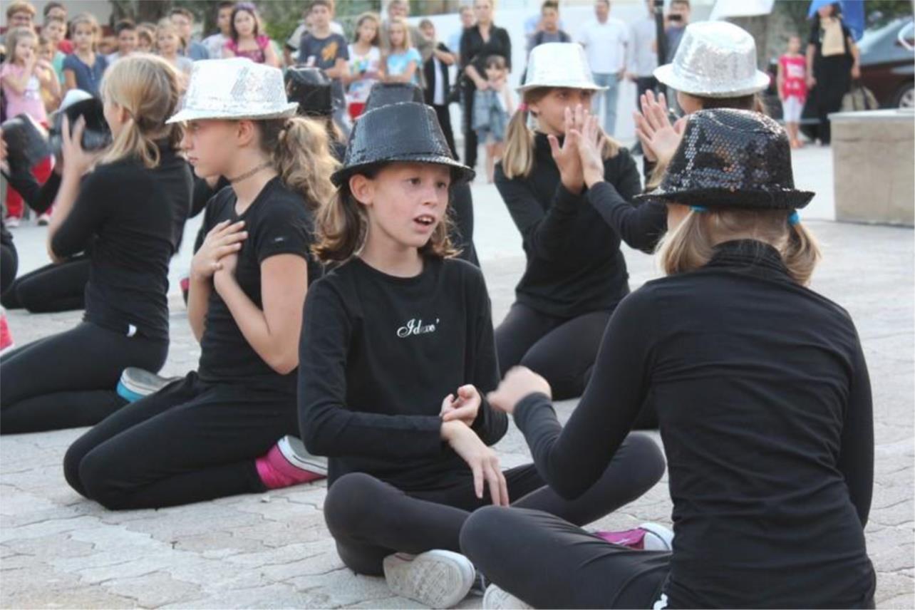 Ministar Jovanović u obilasku OŠ Marina Držića 0