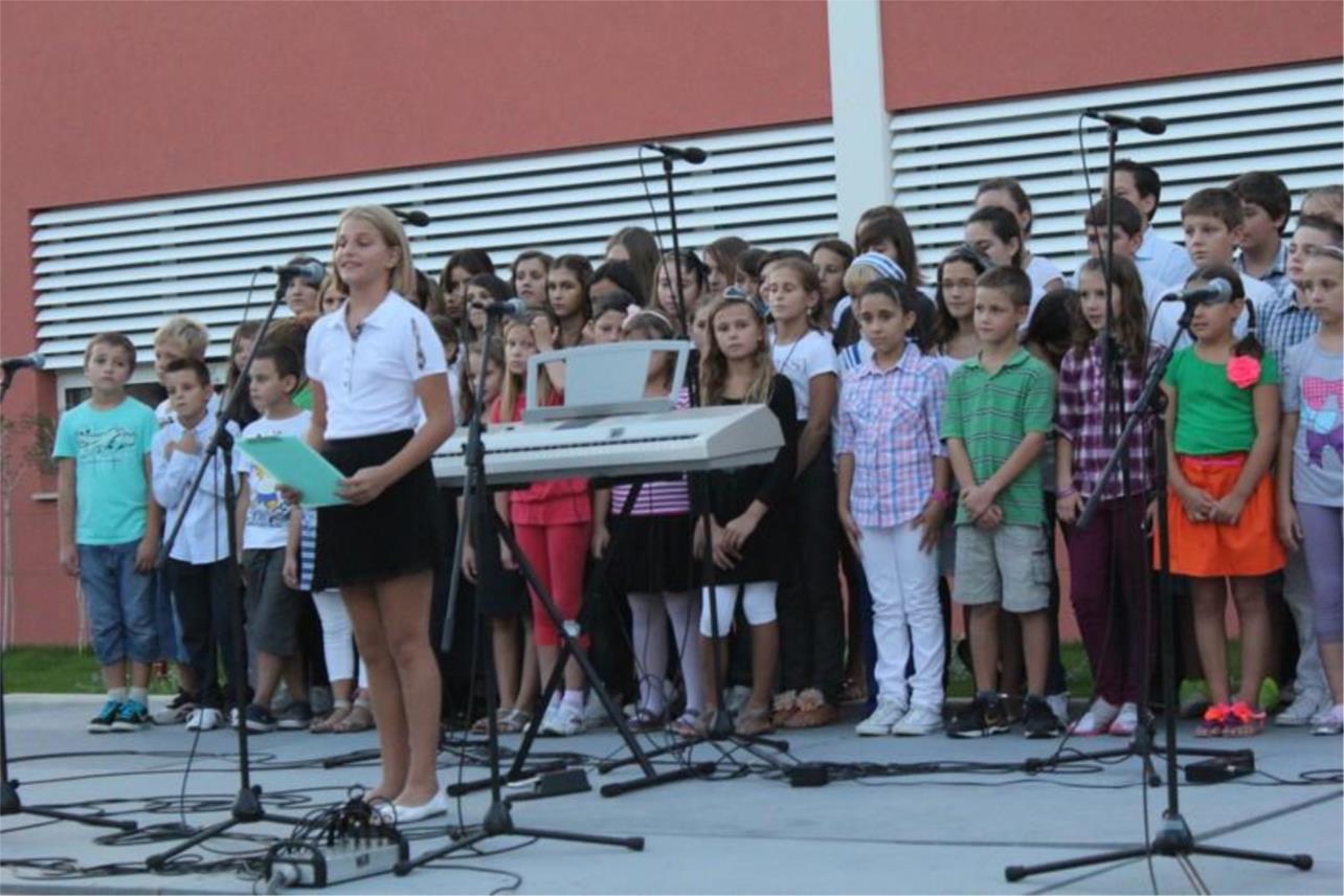 Ministar Jovanović u obilasku OŠ Marina Držića 0