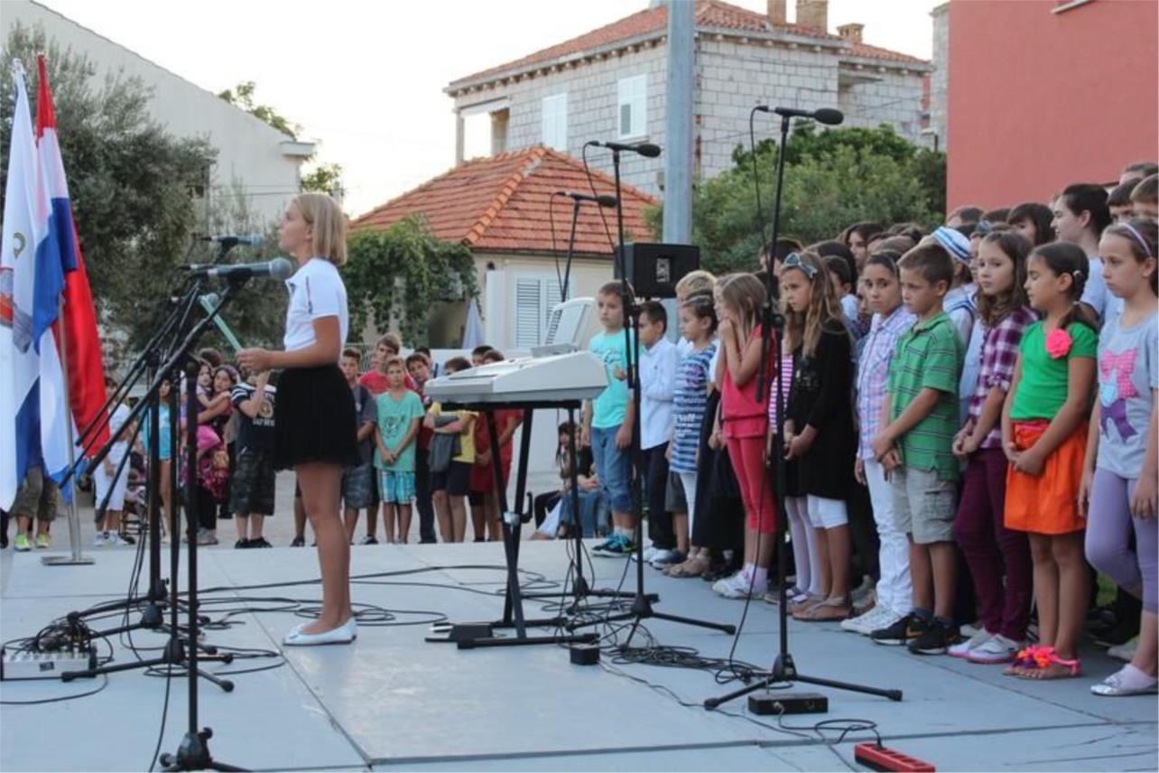 Ministar Jovanović u obilasku OŠ Marina Držića 0