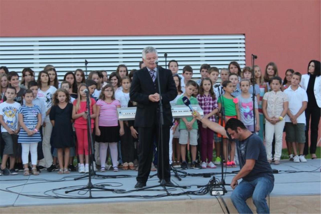 Ministar Jovanović u obilasku OŠ Marina Držića 0