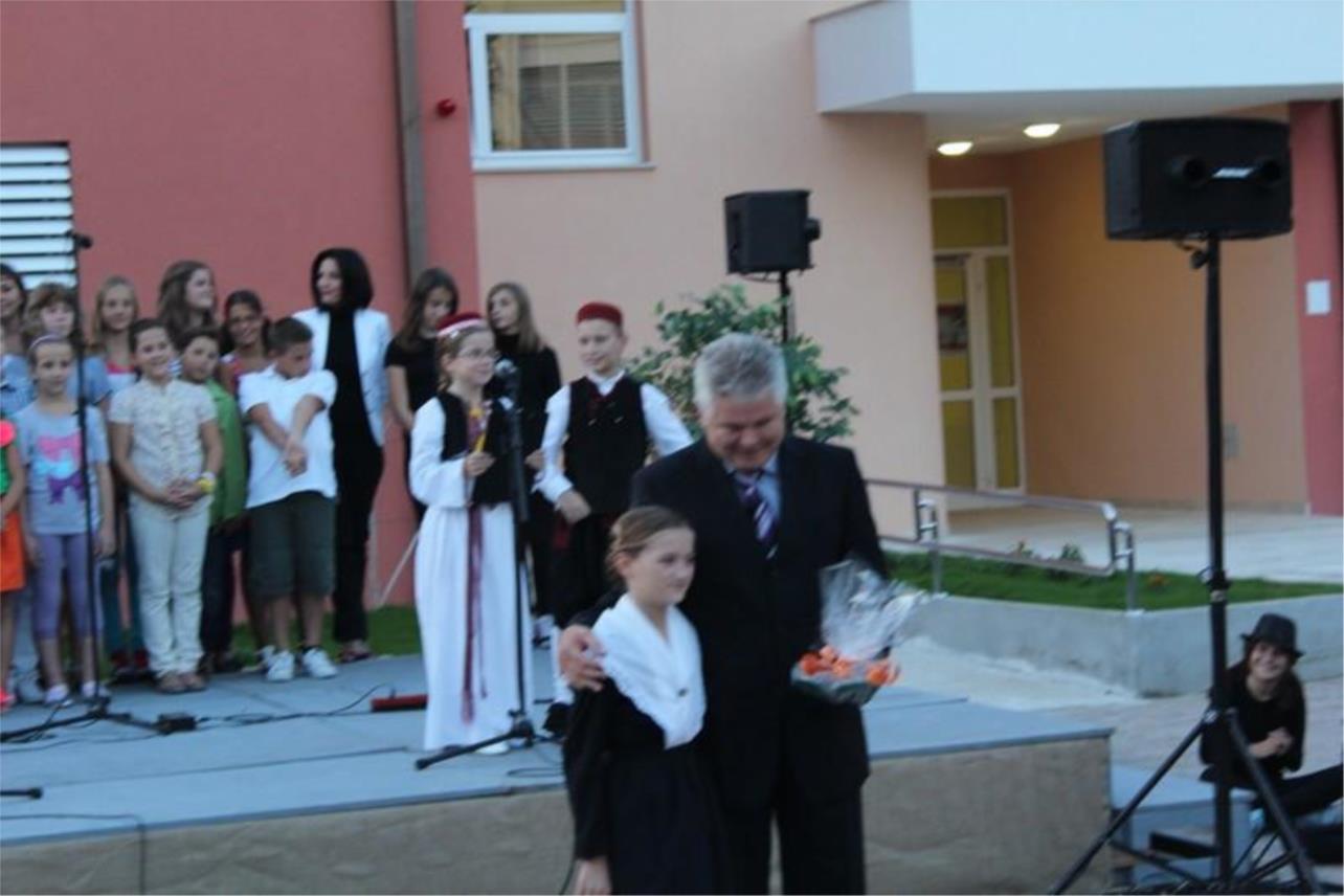 Ministar Jovanović u obilasku OŠ Marina Držića 0