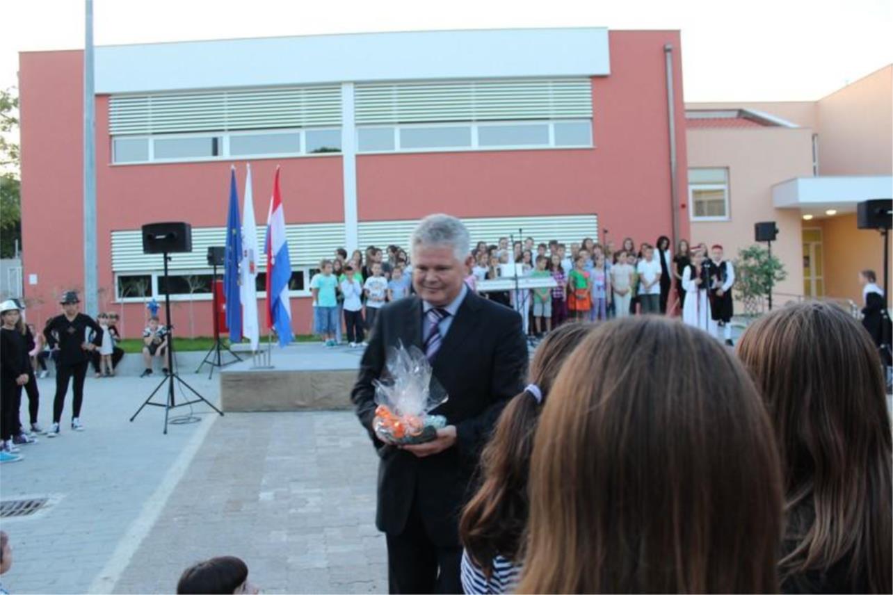 Ministar Jovanović u obilasku OŠ Marina Držića 0