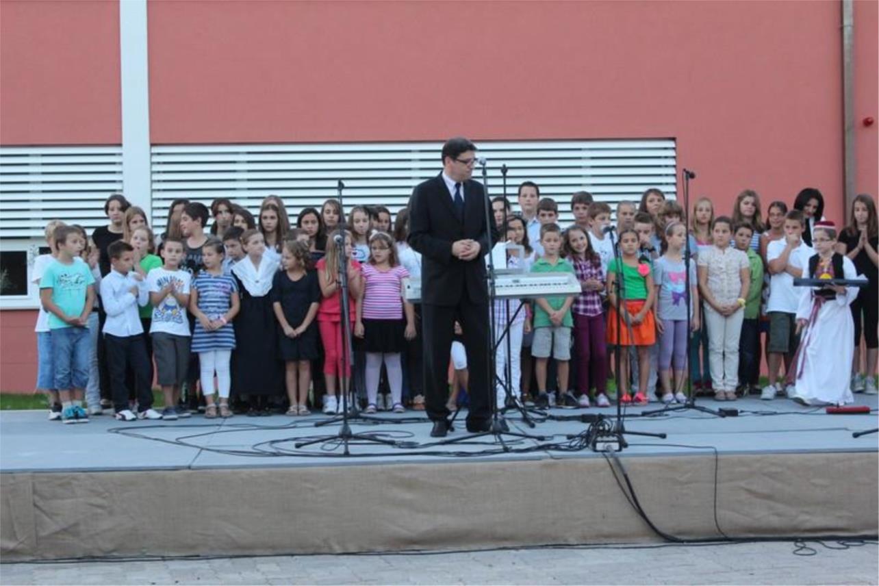 Ministar Jovanović u obilasku OŠ Marina Držića 0