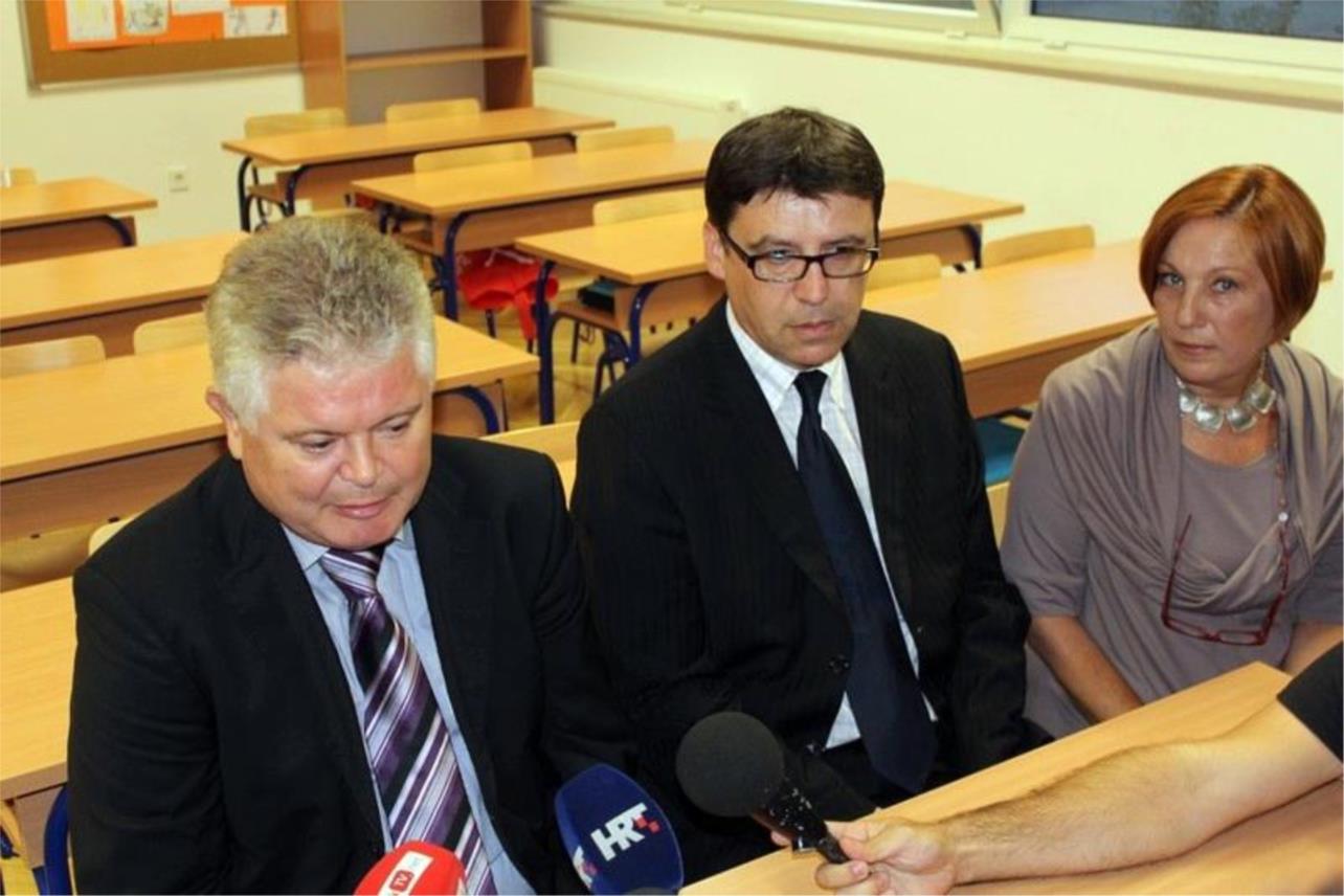 Ministar Jovanović u obilasku OŠ Marina Držića 0