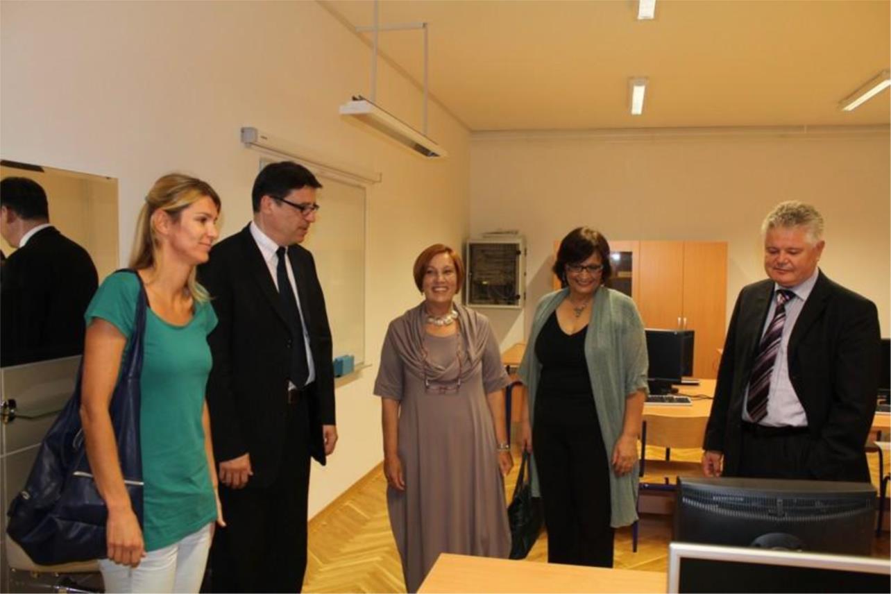 Ministar Jovanović u obilasku OŠ Marina Držića 0