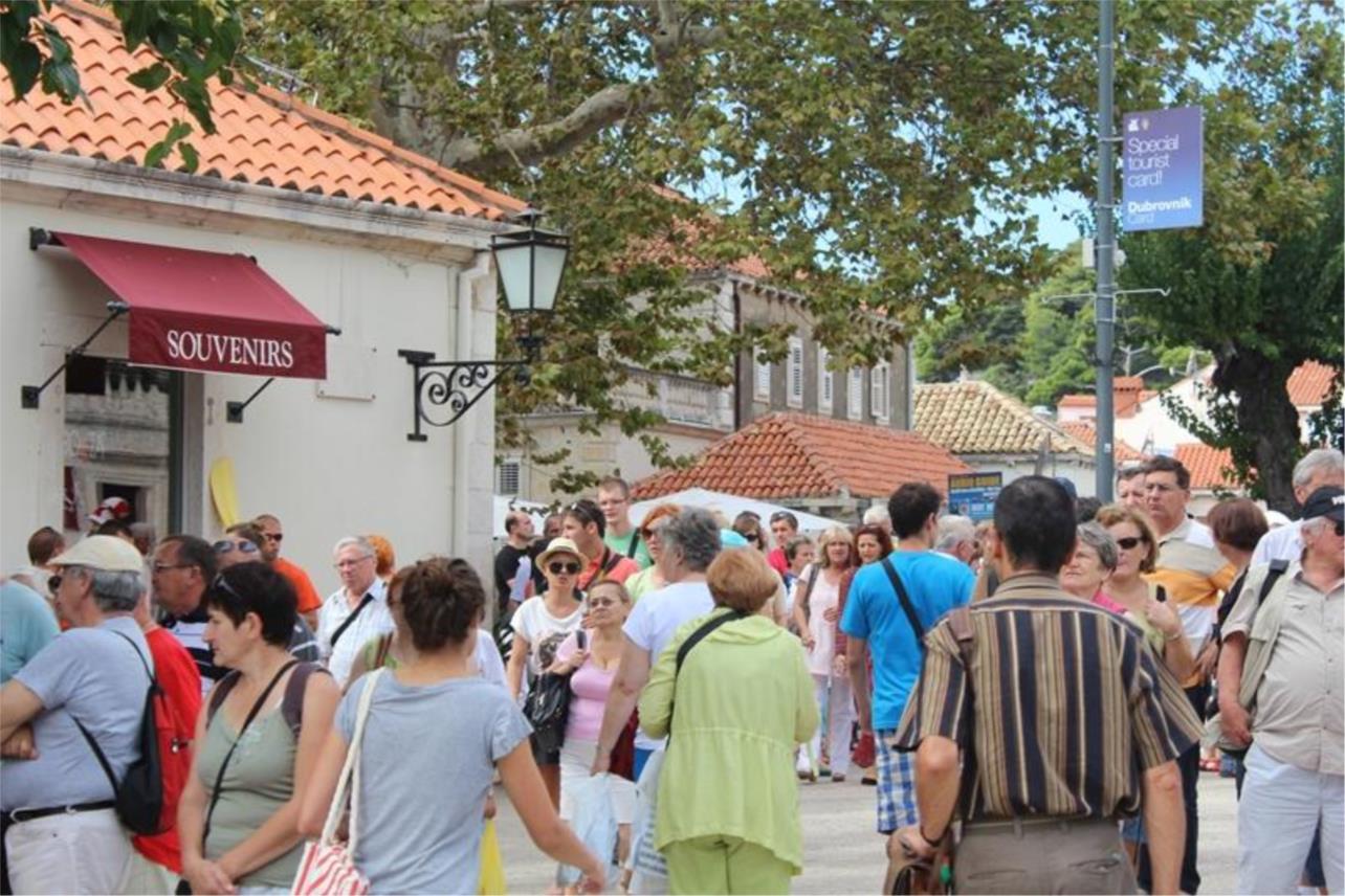 Gužva turisti  0