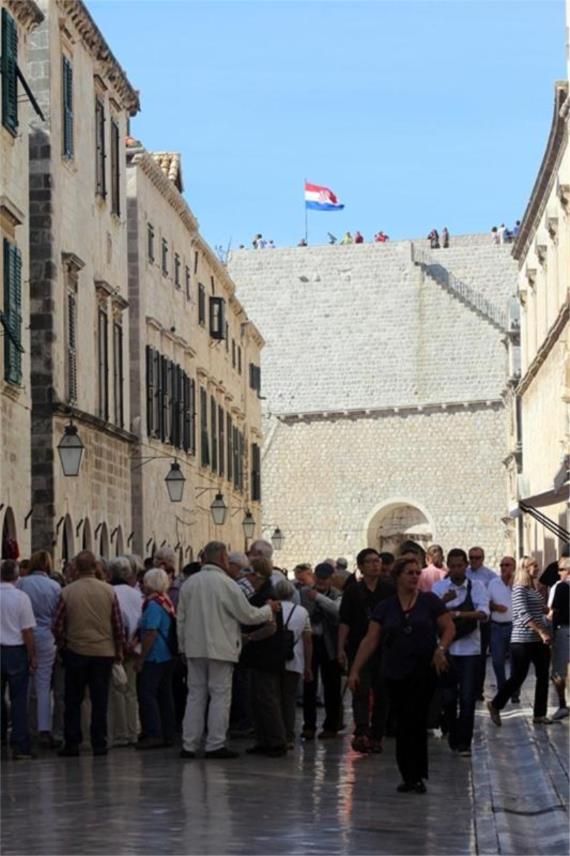 VEDRI LISTOPAD LIBERTAS TURISTI 0