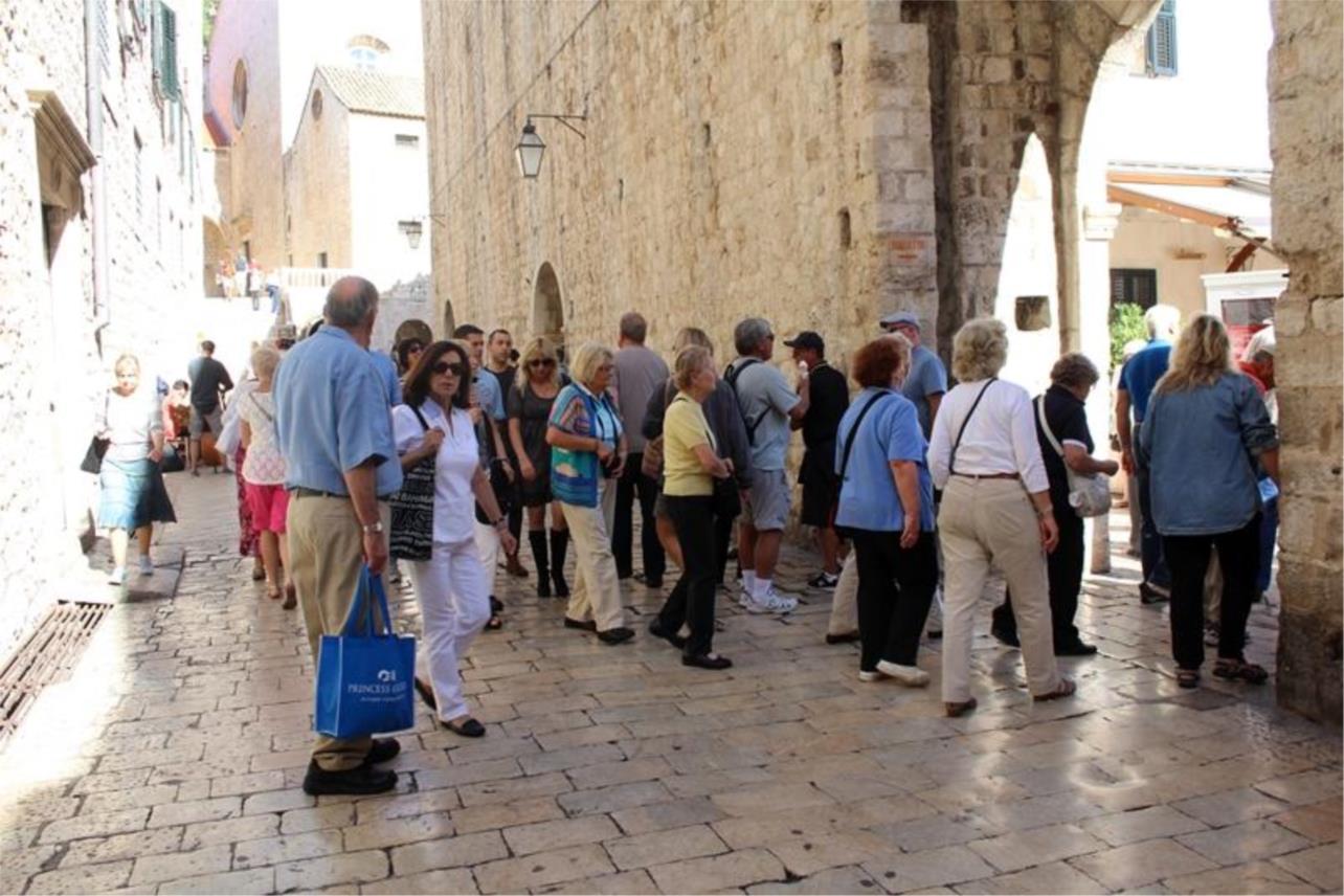 VEDRI LISTOPAD LIBERTAS TURISTI 0