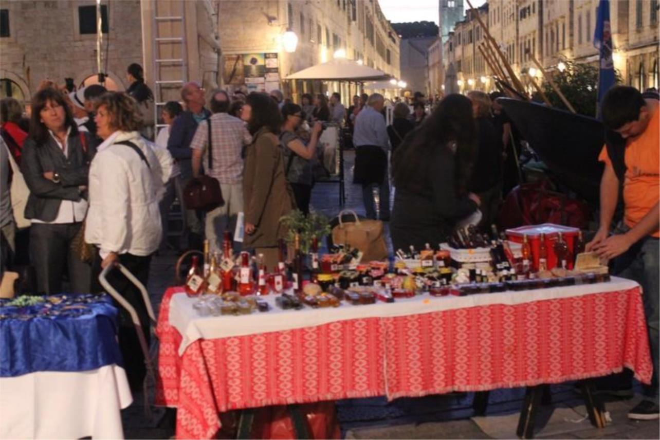 TRAGOM BAŠTINE I OBIČAJA DUBROVAČKO-NERETVANSKE ŽUPANIJE 0