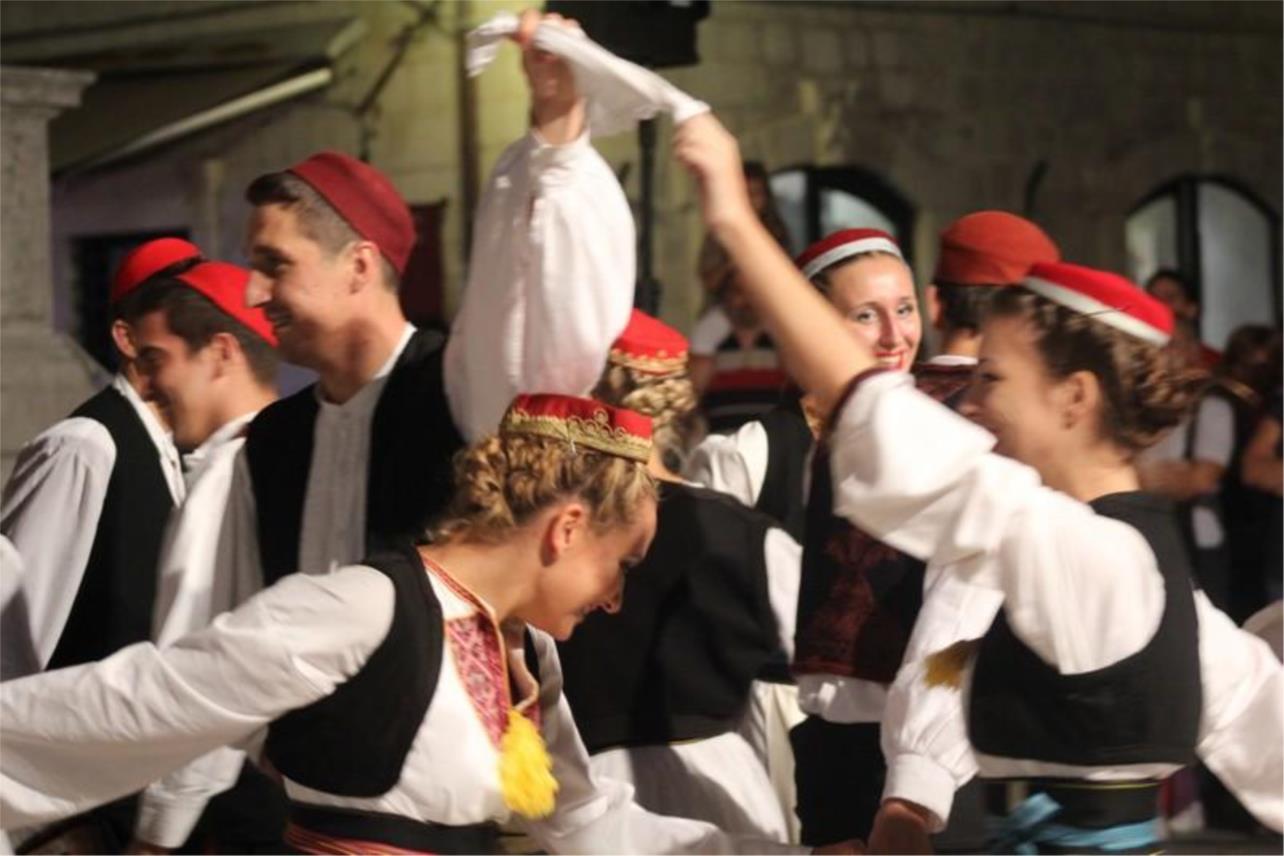 TRAGOM BAŠTINE I OBIČAJA DUBROVAČKO-NERETVANSKE ŽUPANIJE 0